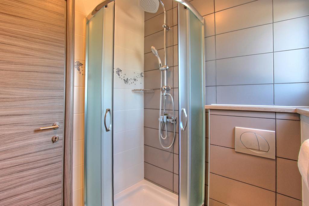 Apartments Nebuloza Rovinj Luaran gambar